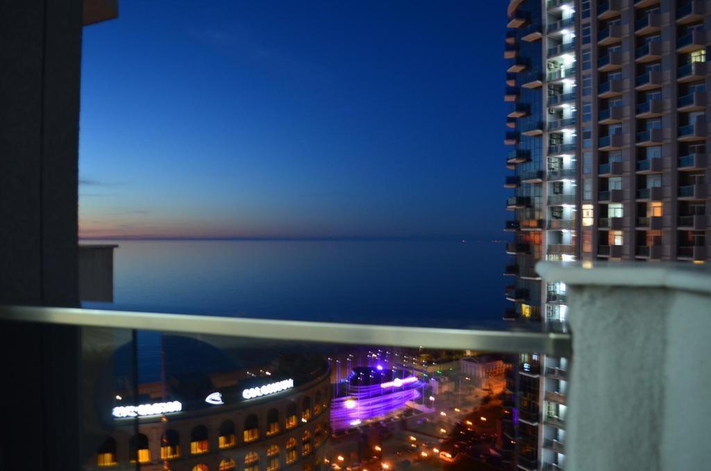 Apartment Orbi Sea Tower David Batum Dış mekan fotoğraf